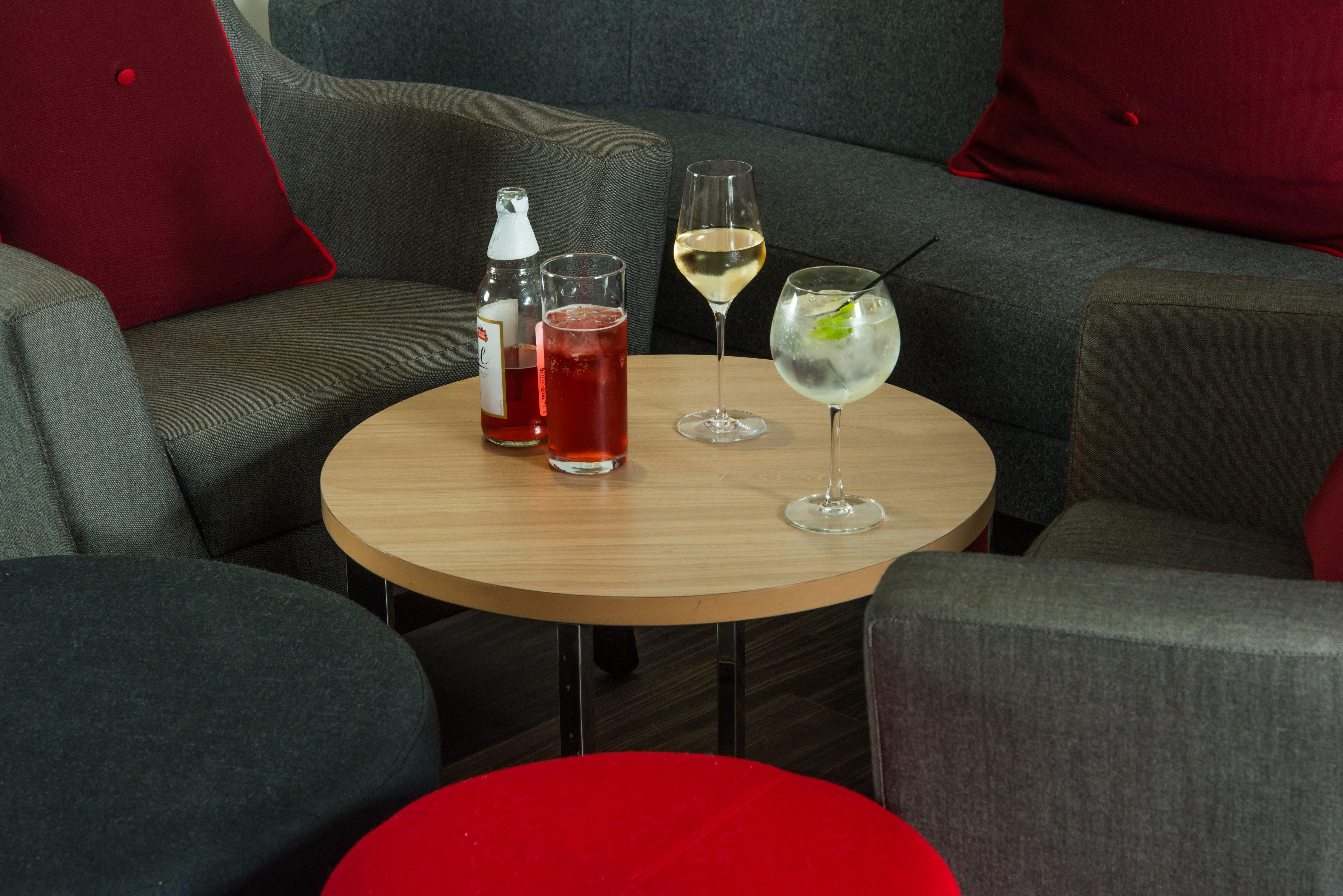 Holiday Inn Express Bath By Ihg Eksteriør billede