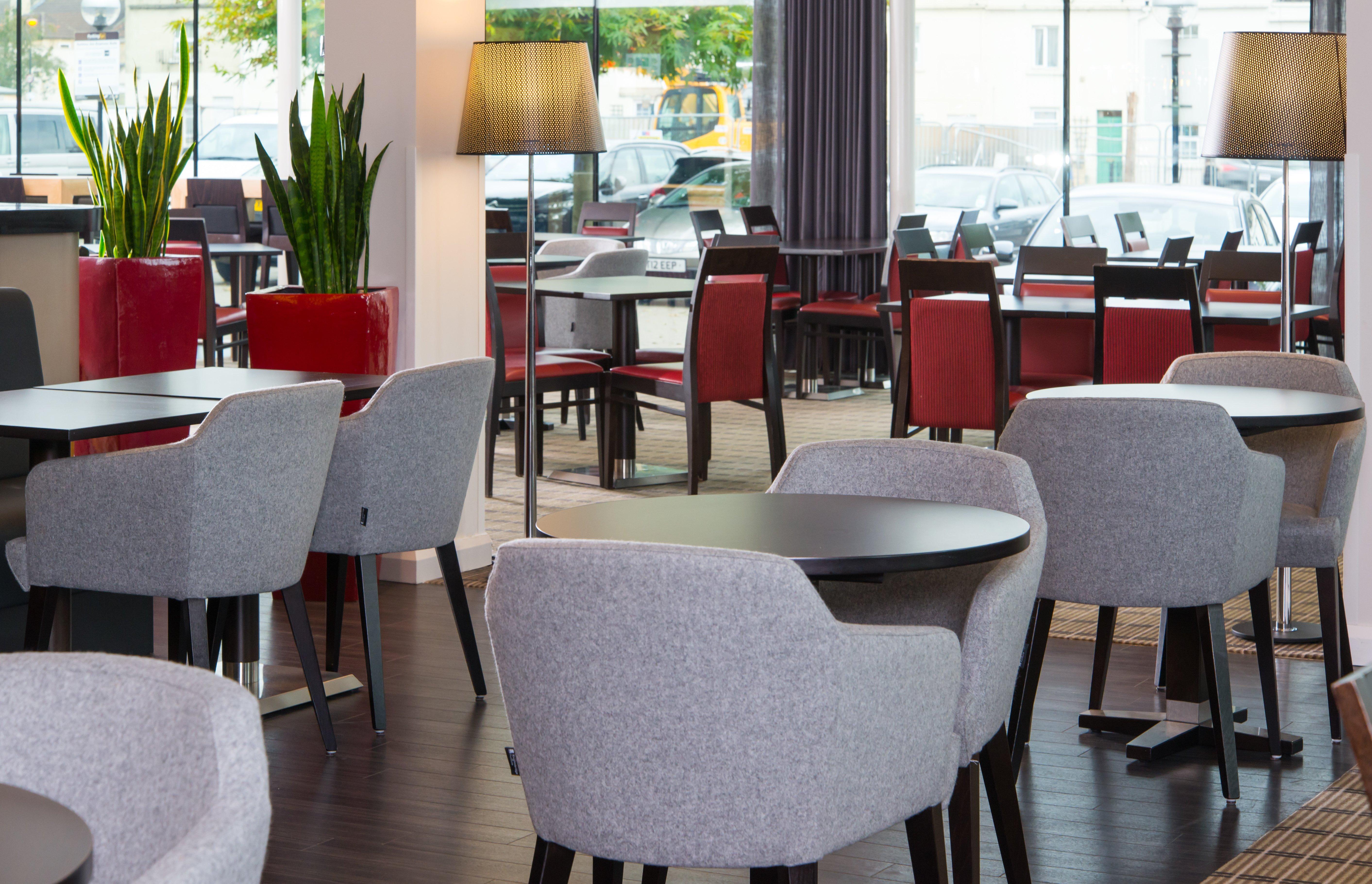 Holiday Inn Express Bath By Ihg Eksteriør billede