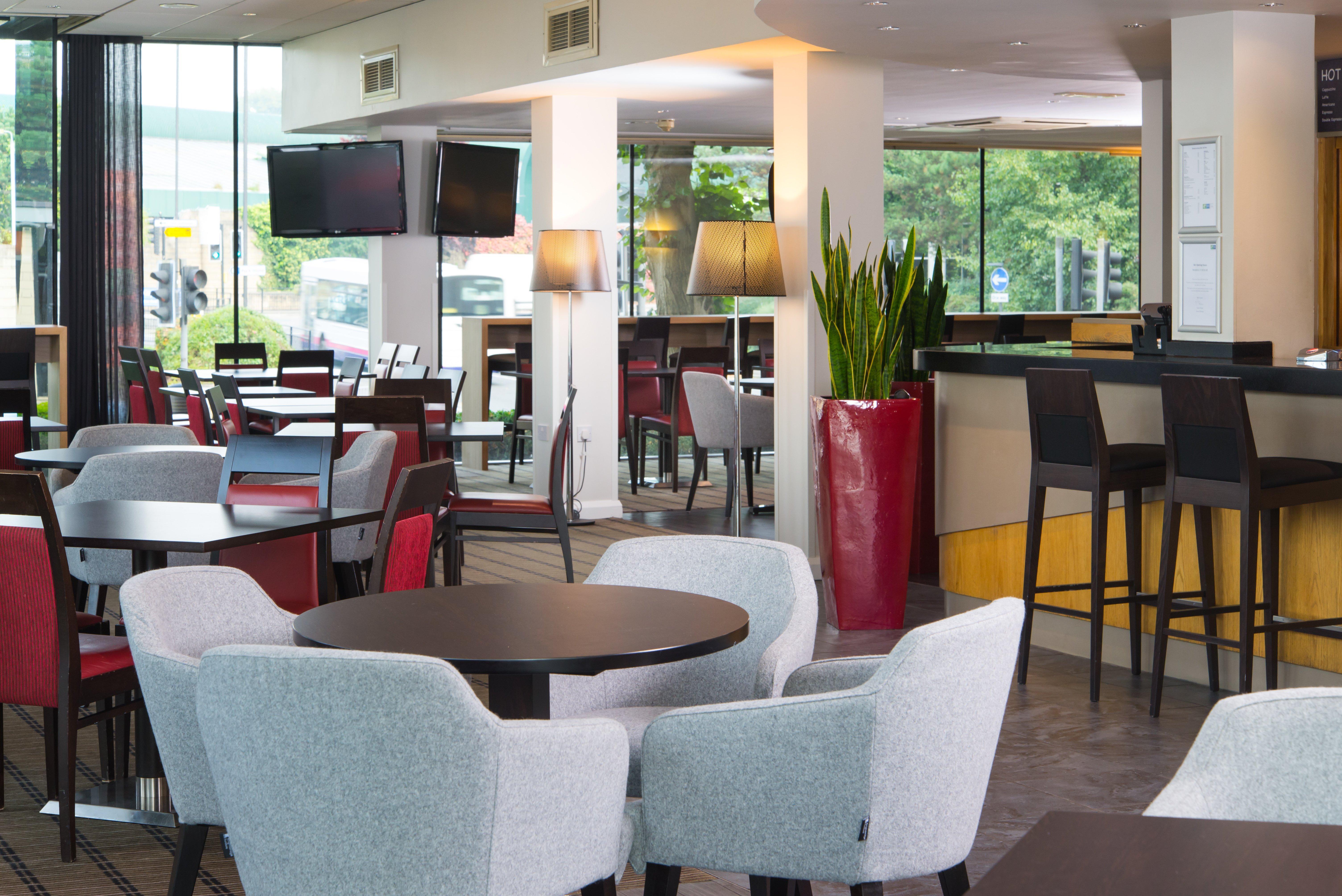 Holiday Inn Express Bath By Ihg Eksteriør billede