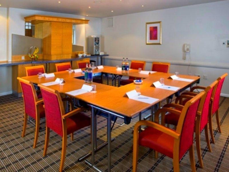 Holiday Inn Express Bath By Ihg Eksteriør billede