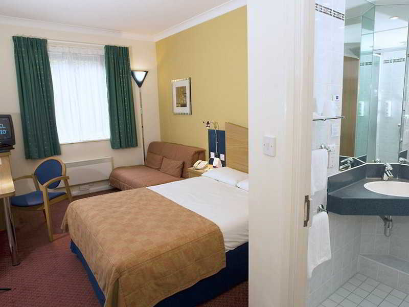 Holiday Inn Express Bath By Ihg Værelse billede