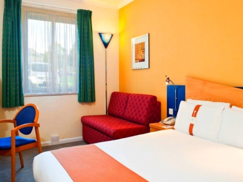 Holiday Inn Express Bath By Ihg Eksteriør billede