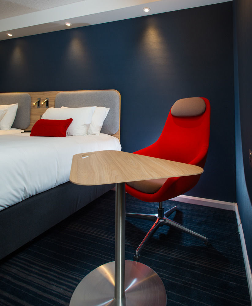 Holiday Inn Express Bath By Ihg Eksteriør billede